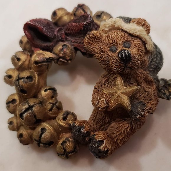 Set of 2 Holiday 3D Pin/Brooches - Picture 4 of 7